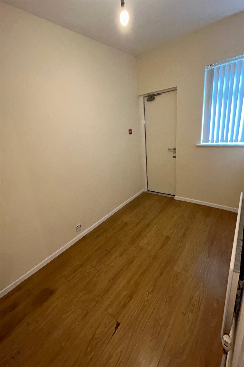 Flat 1 163 Cliftonpark Avenue - Image 3