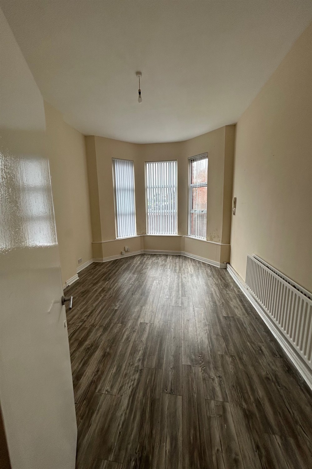 Flat 1 163 Cliftonpark Avenue - Image 4
