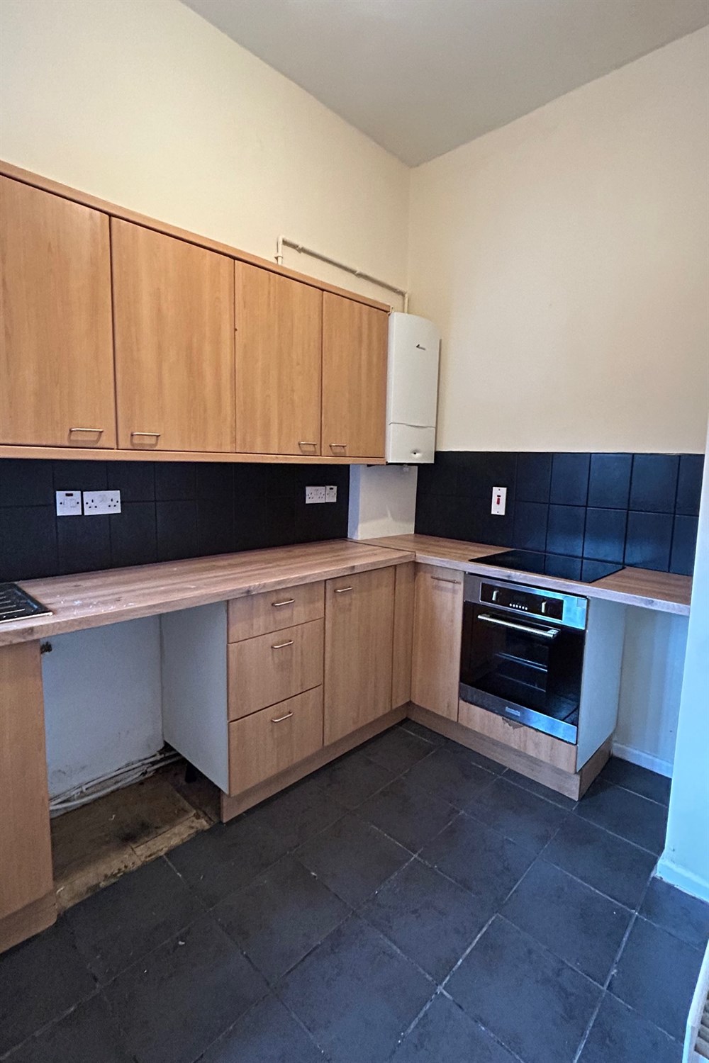 Flat 1 163 Cliftonpark Avenue - Image 6