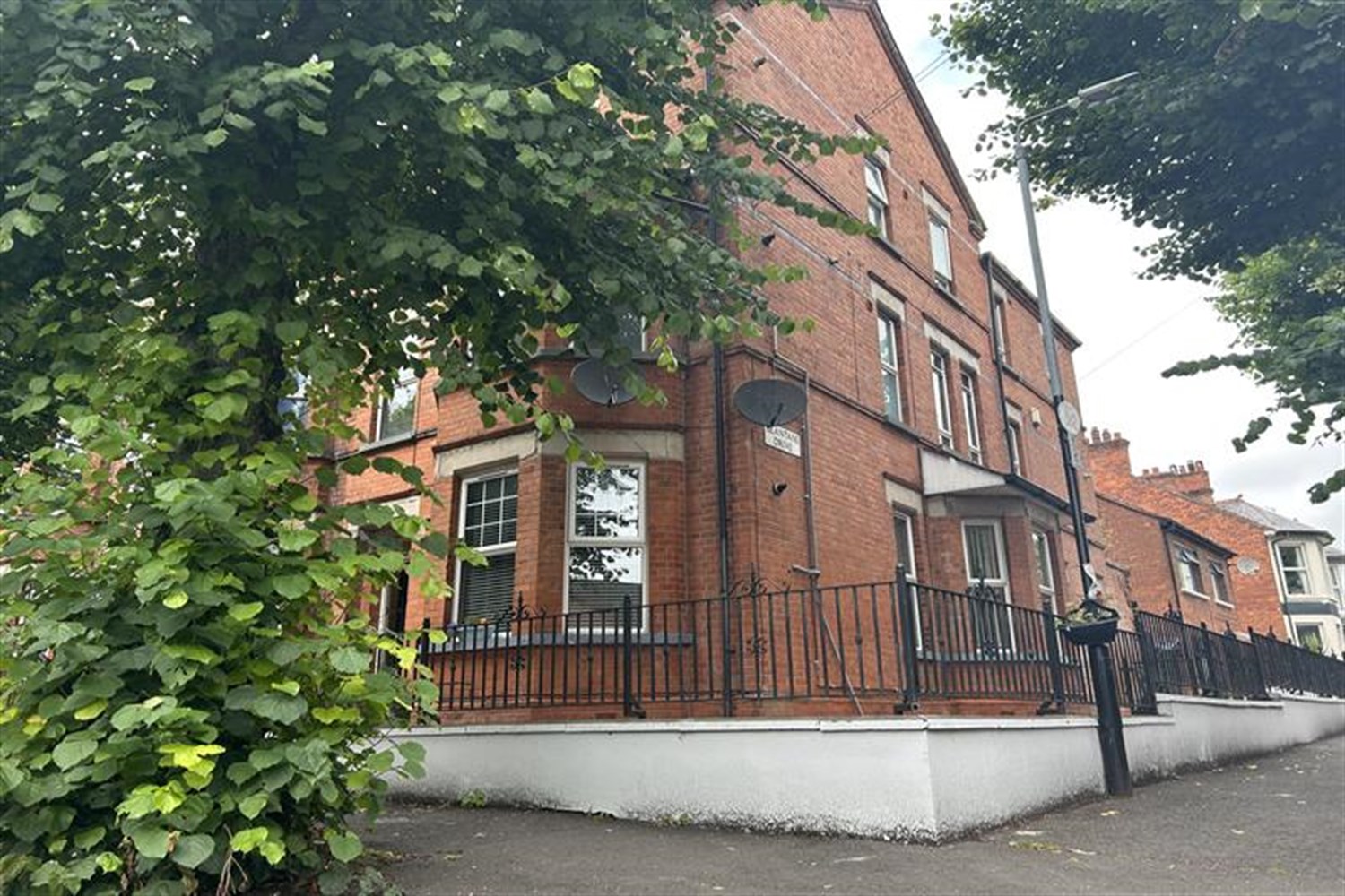 Flat 3 6 Glandore Avenue - Image 2
