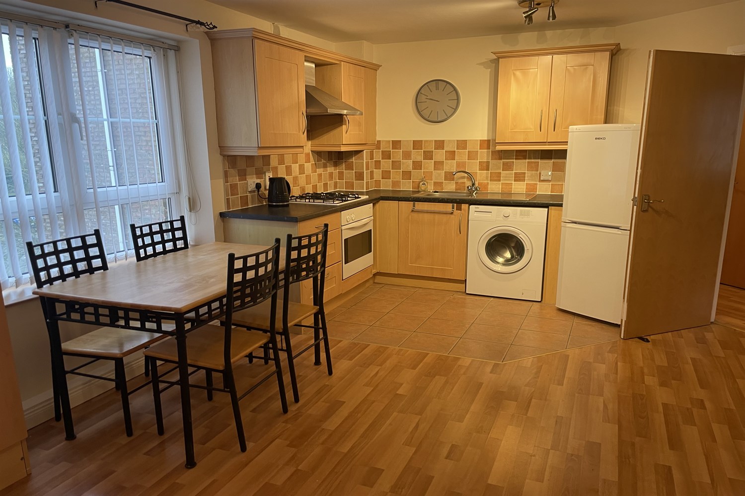 2 Bed Apartment - Image 4