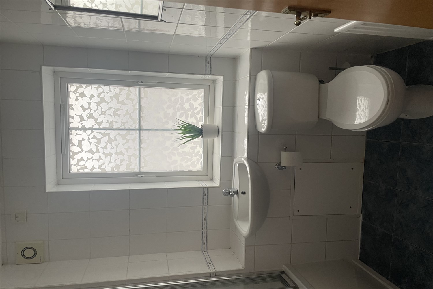 2 Bed Apartment - Image 7