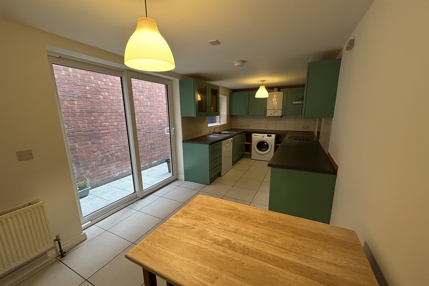 4 Bed Townhouse - Image 10