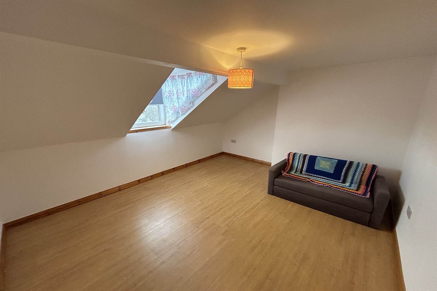 4 Bed Townhouse - Image 14