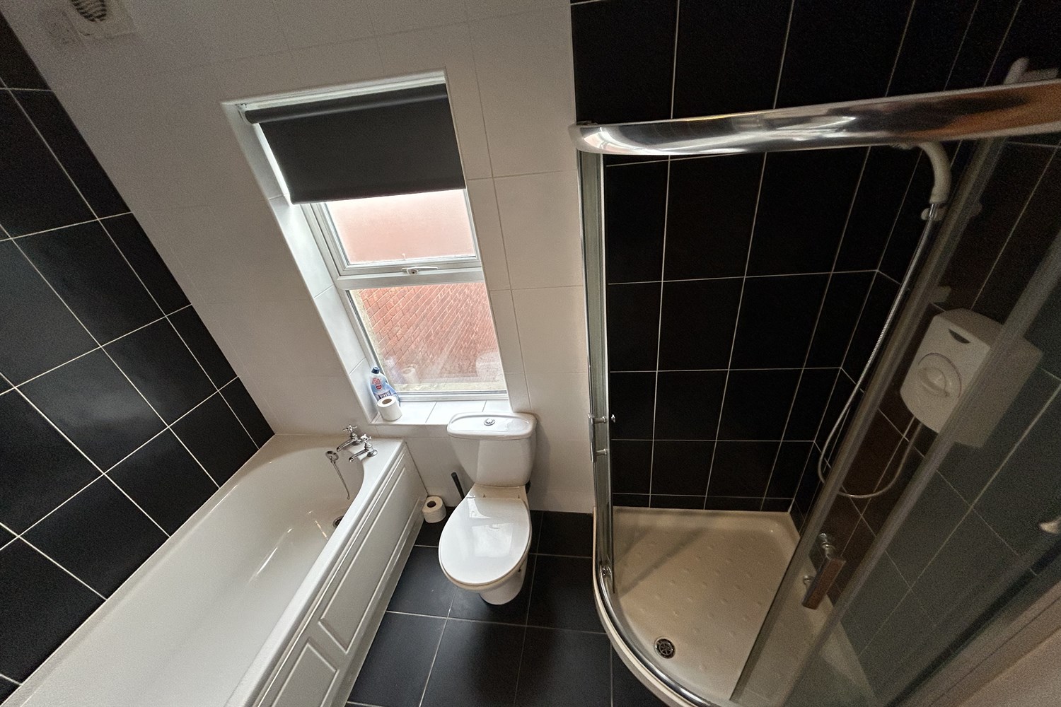 4 Bed Townhouse - Image 18