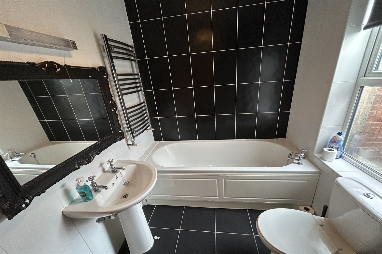 4 Bed Townhouse - Image 19