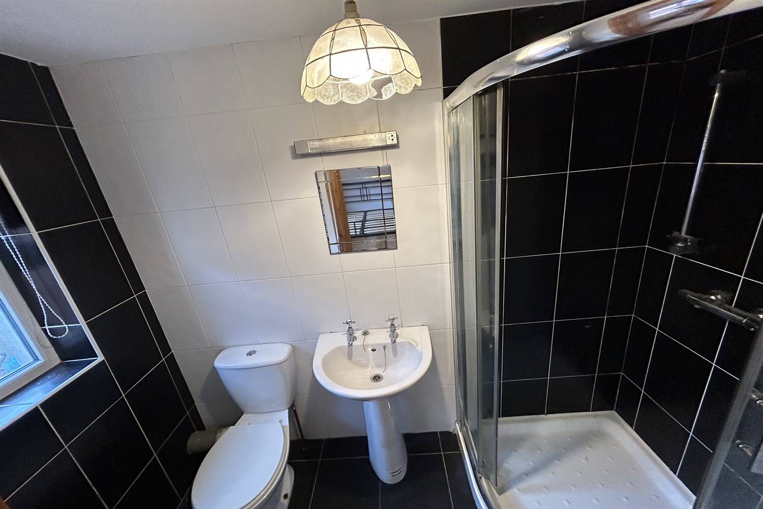 4 Bed Townhouse - Image 20