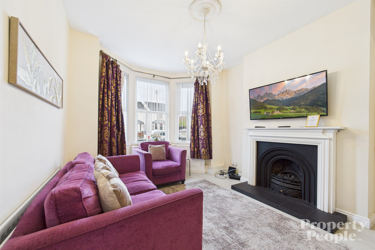 4 Bed Townhouse - Image 2