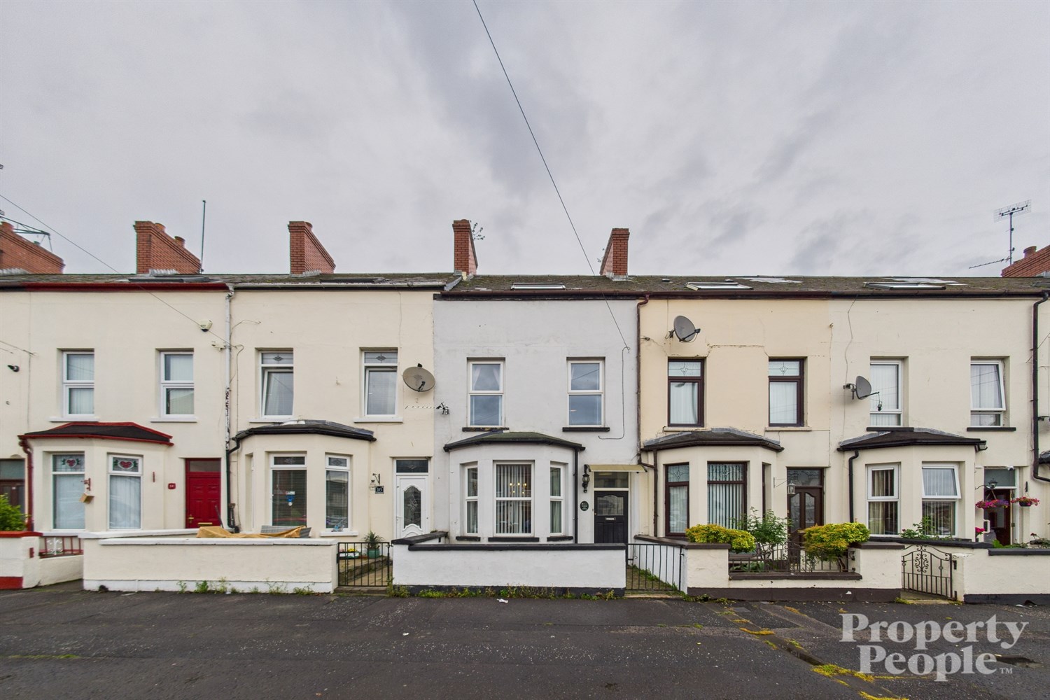 4 Bed Townhouse - Image 5