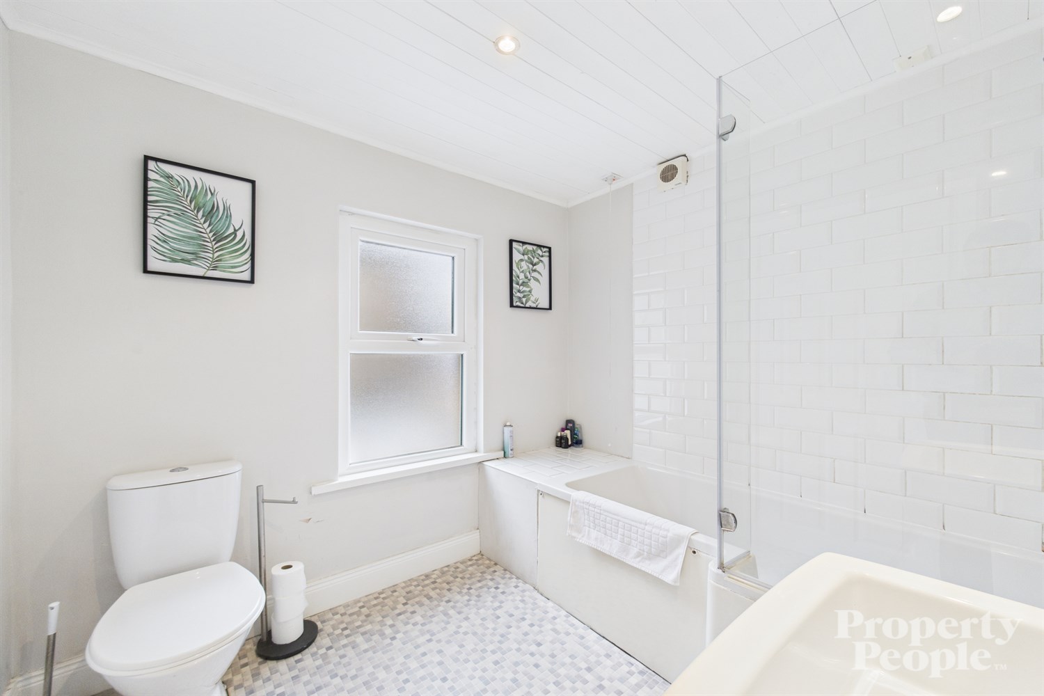4 Bed Townhouse - Image 18