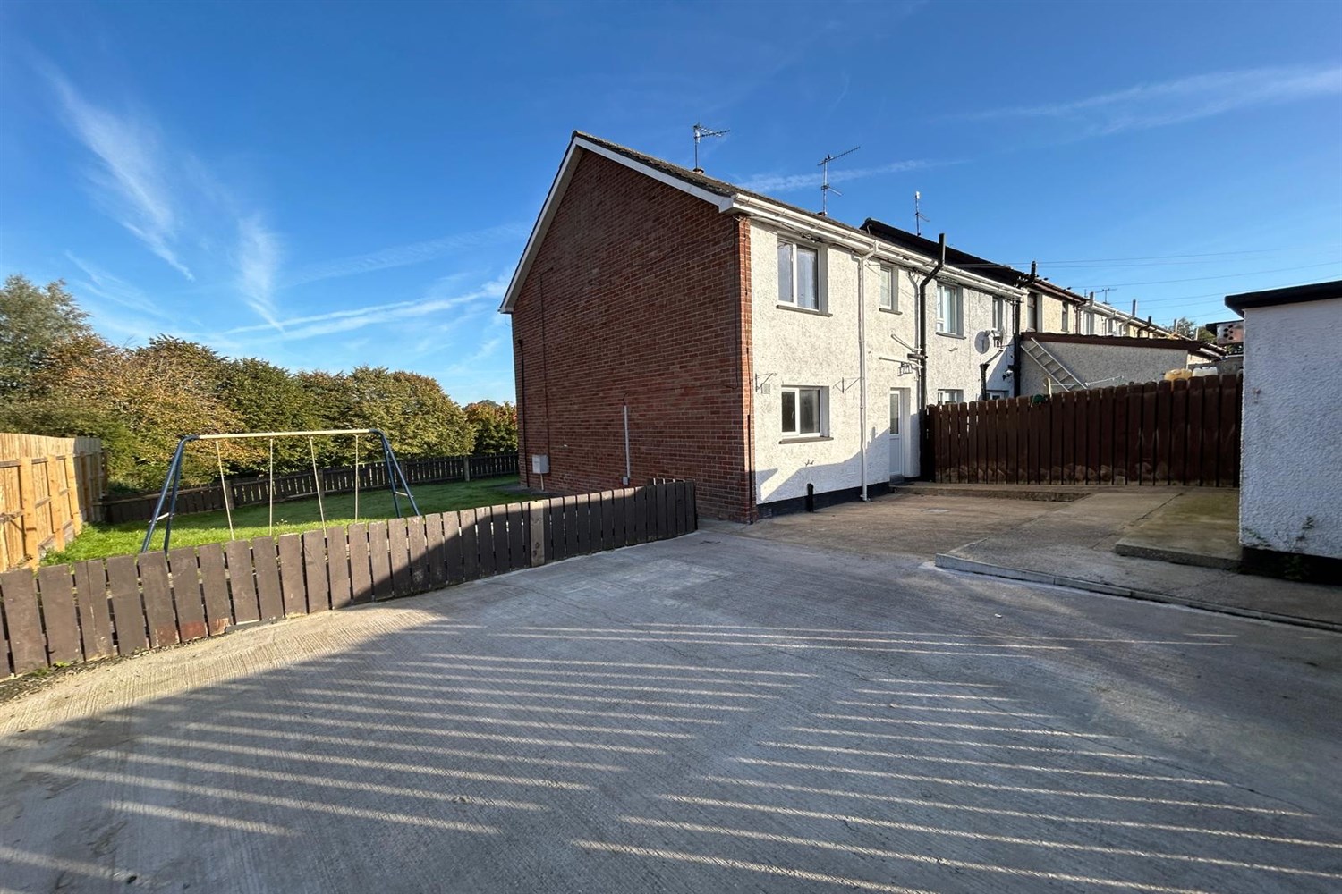 24 Hartmore Gardens - Image 2