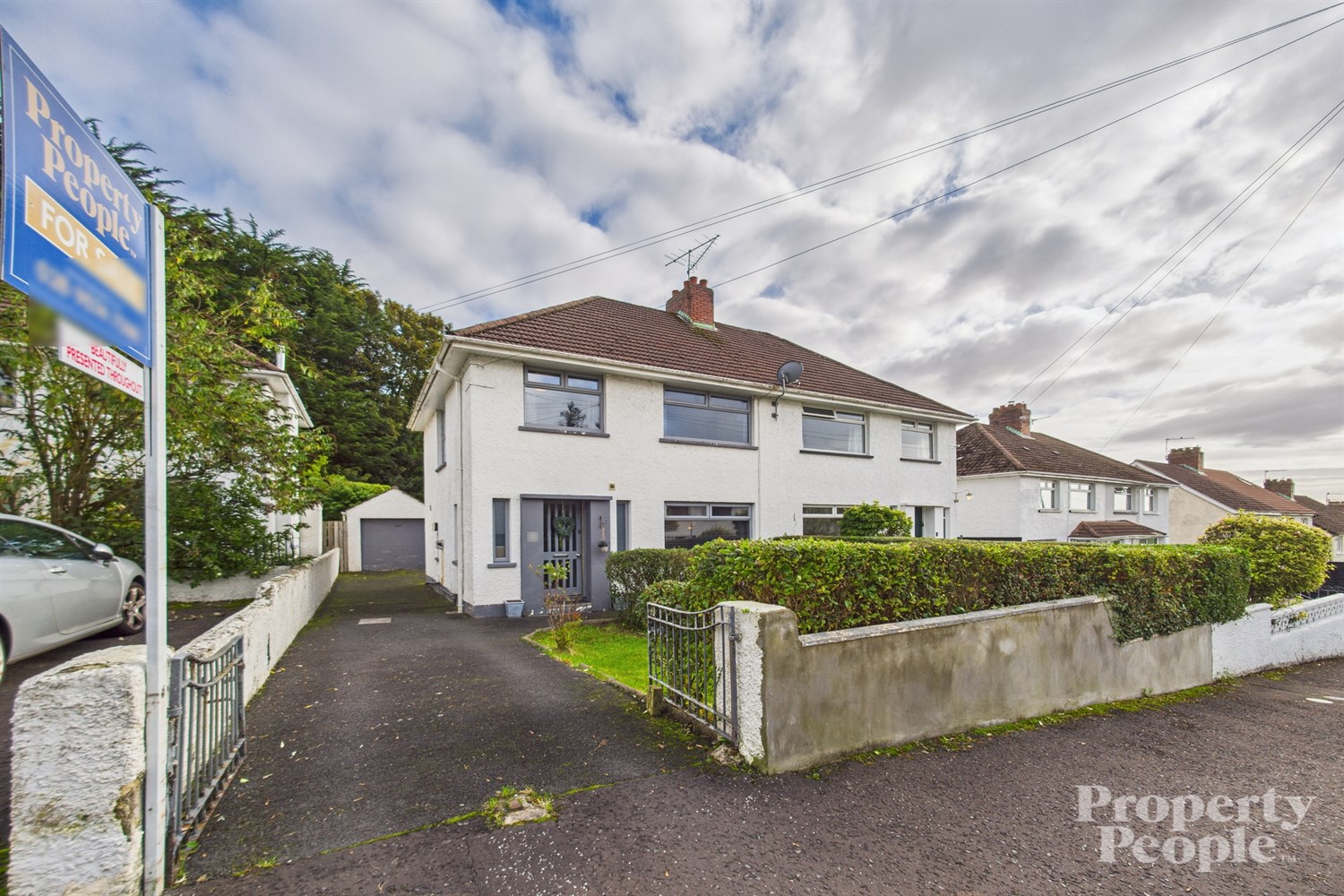 3 Bed Semi-detached House - Image 1