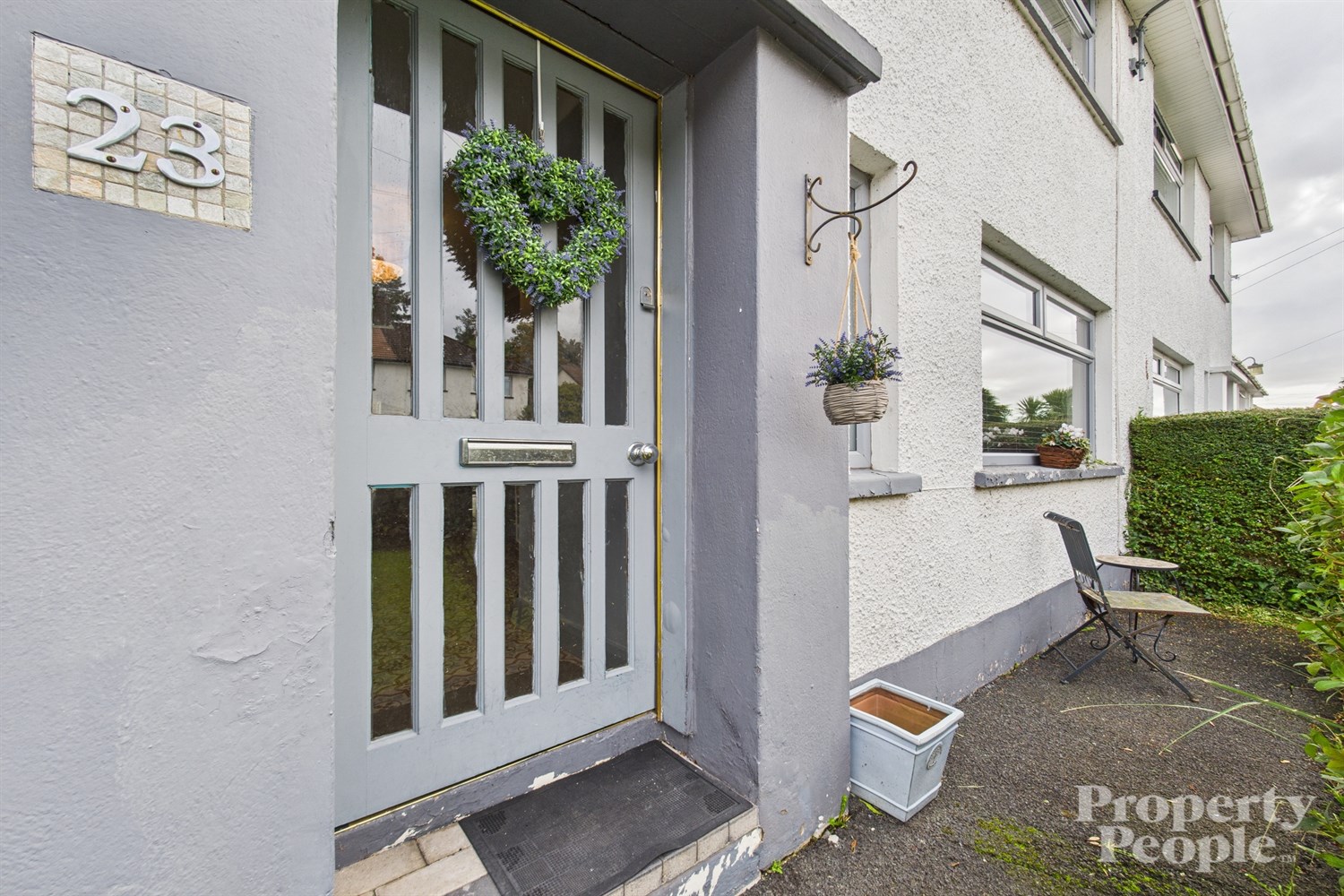 3 Bed Semi-detached House - Image 2