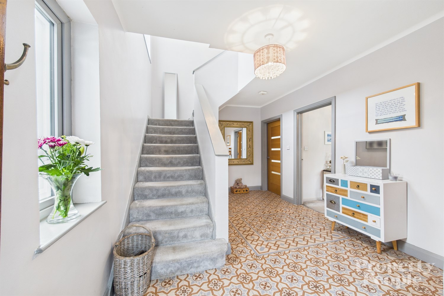 3 Bed Semi-detached House - Image 5