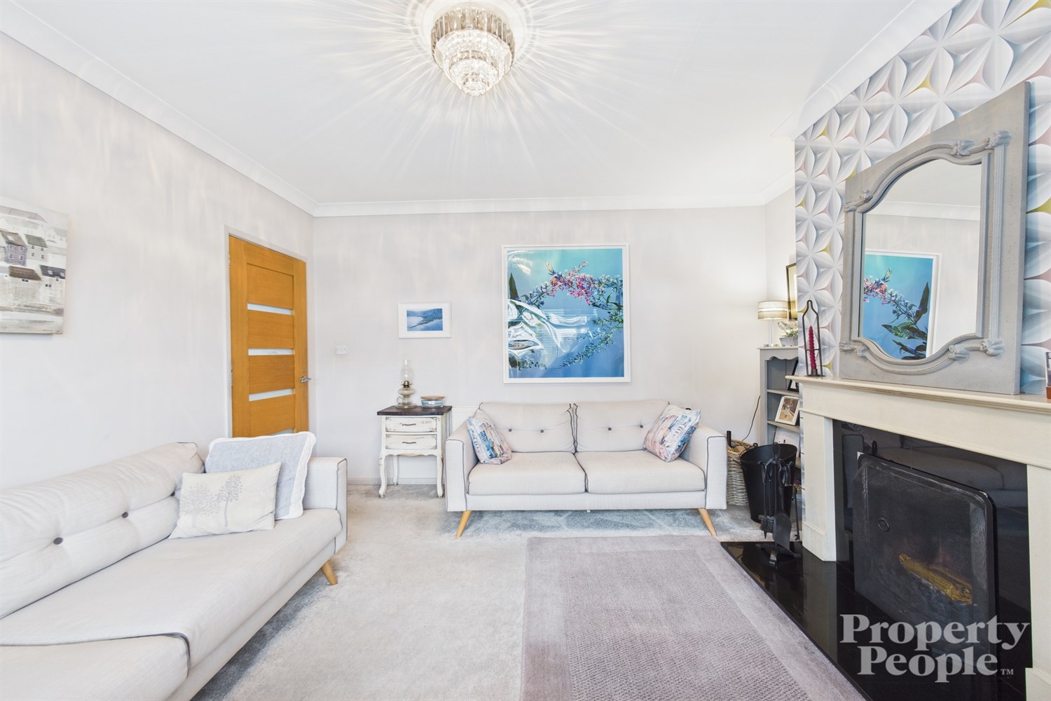 3 Bed Semi-detached House - Image 8