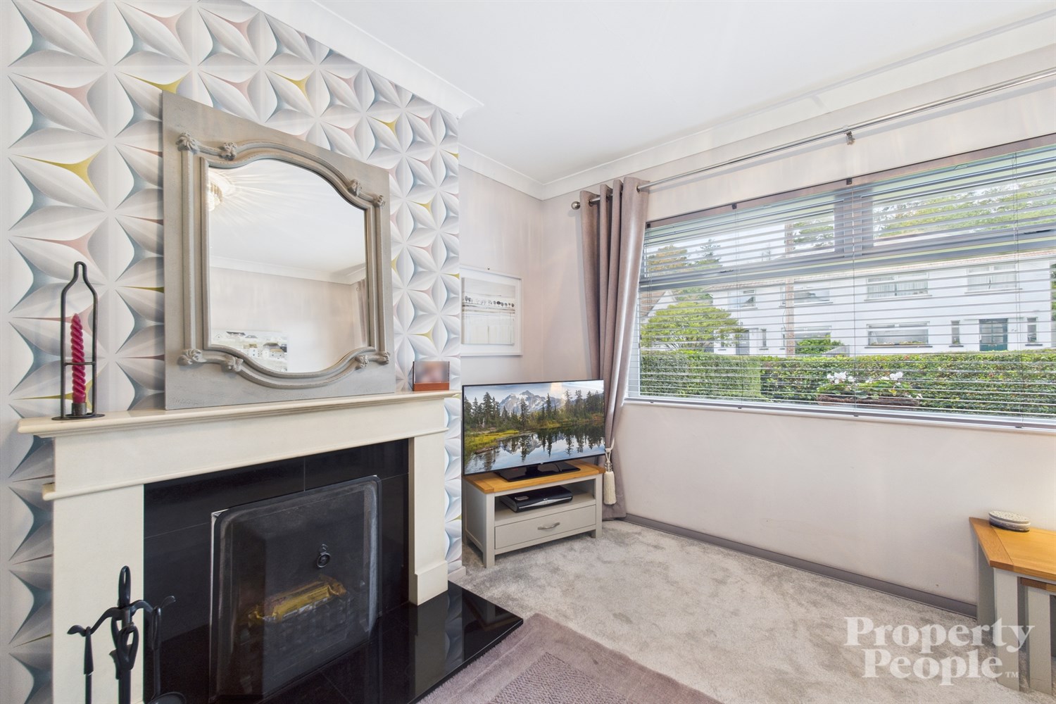 3 Bed Semi-detached House - Image 9