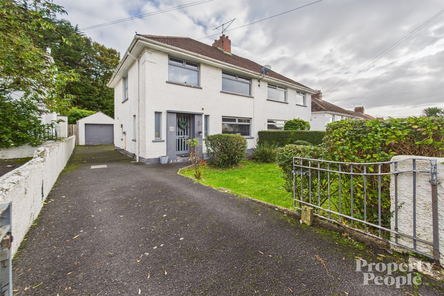 3 Bed Semi-detached House - Image 37