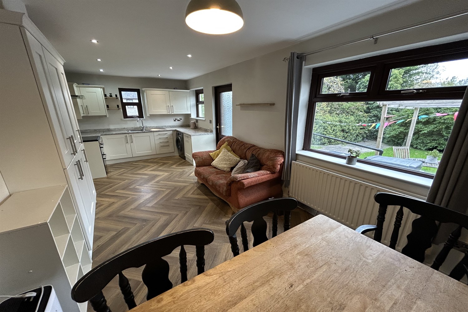 3 Bed End-terrace House - Image 7