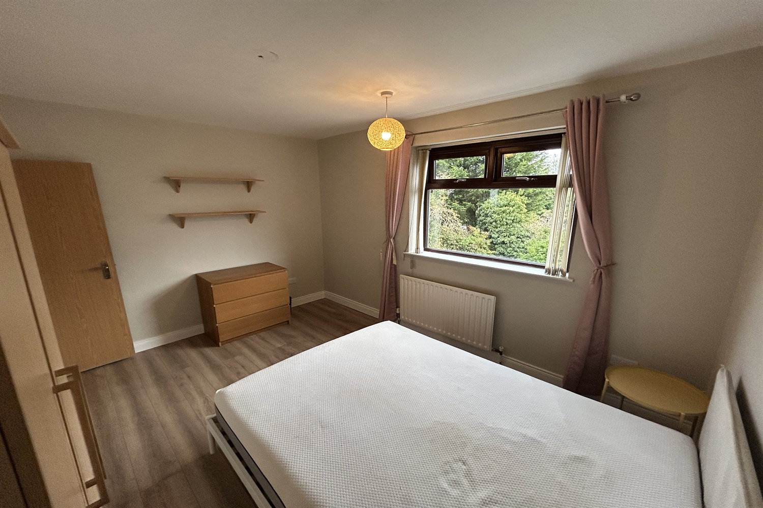 3 Bed End-terrace House - Image 13