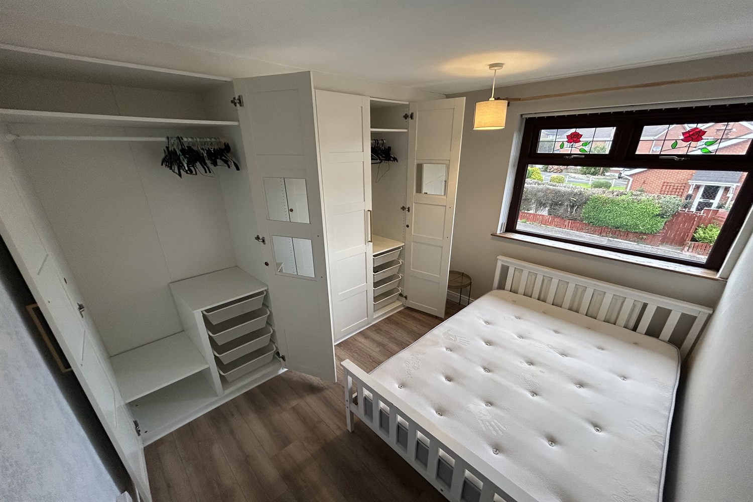 3 Bed End-terrace House - Image 15