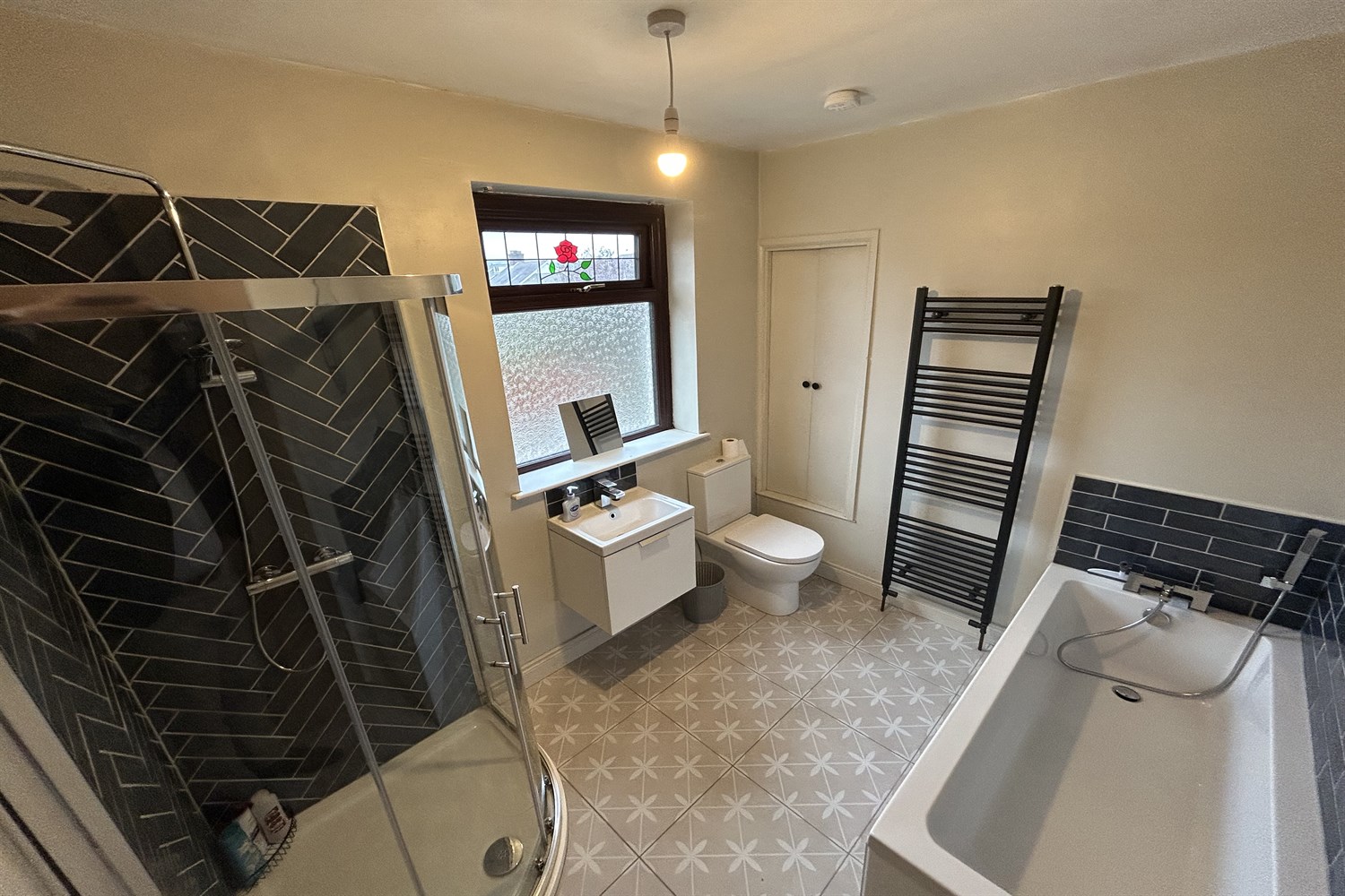 3 Bed End-terrace House - Image 16