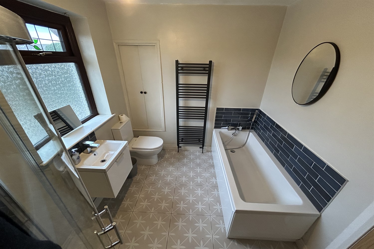 3 Bed End-terrace House - Image 17