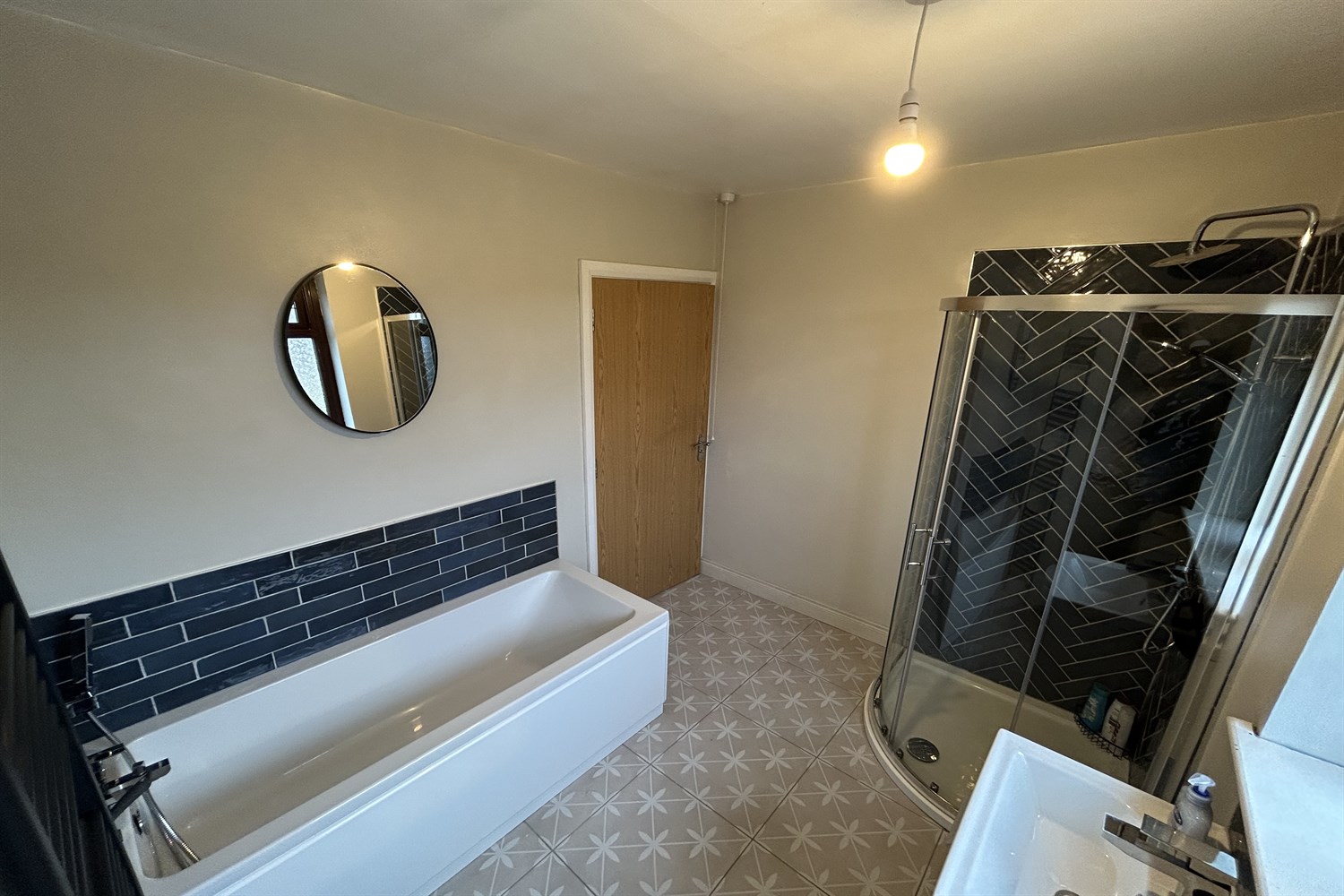 3 Bed End-terrace House - Image 20