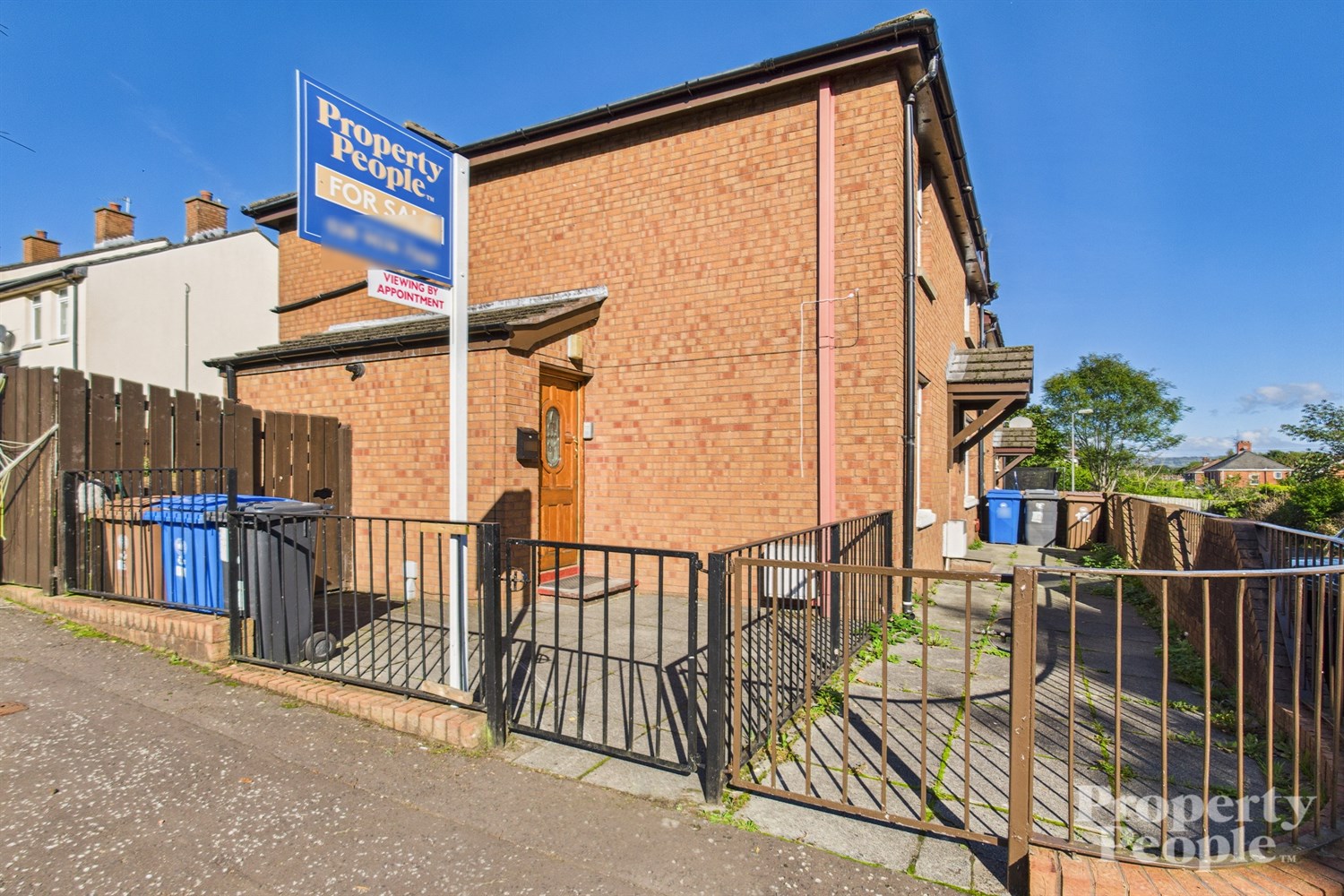 10 Waveney Heights - Image 1