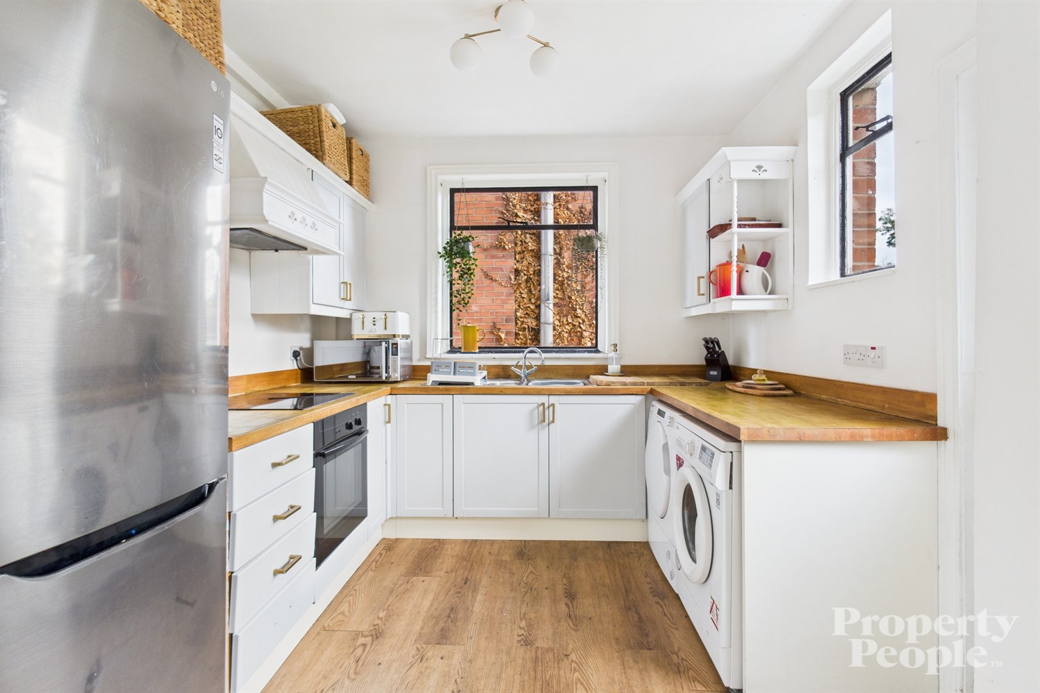 3 Bed Detached House - Image 11