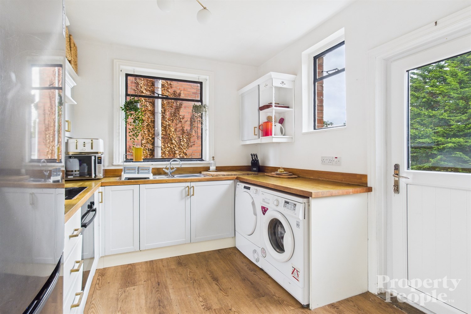 3 Bed Detached House - Image 13
