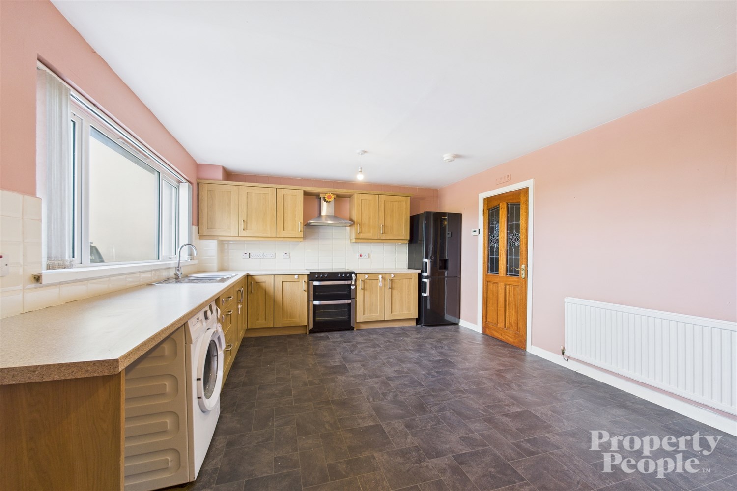 3 Bed Terrace House - Image 4