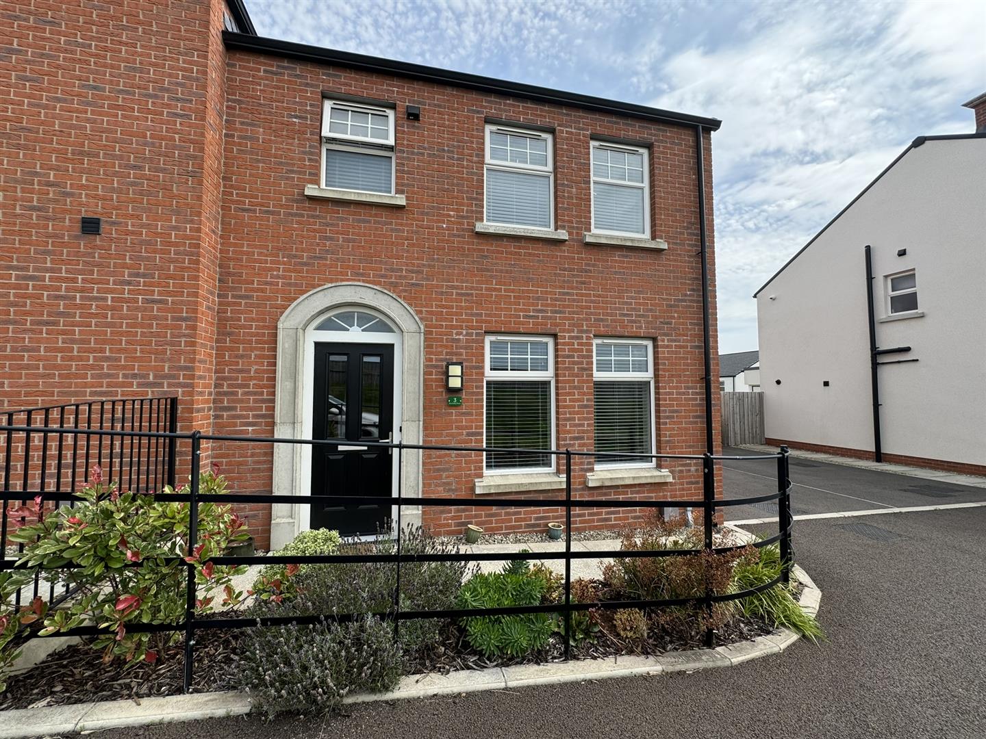 3 Rushfield Place - Image 2