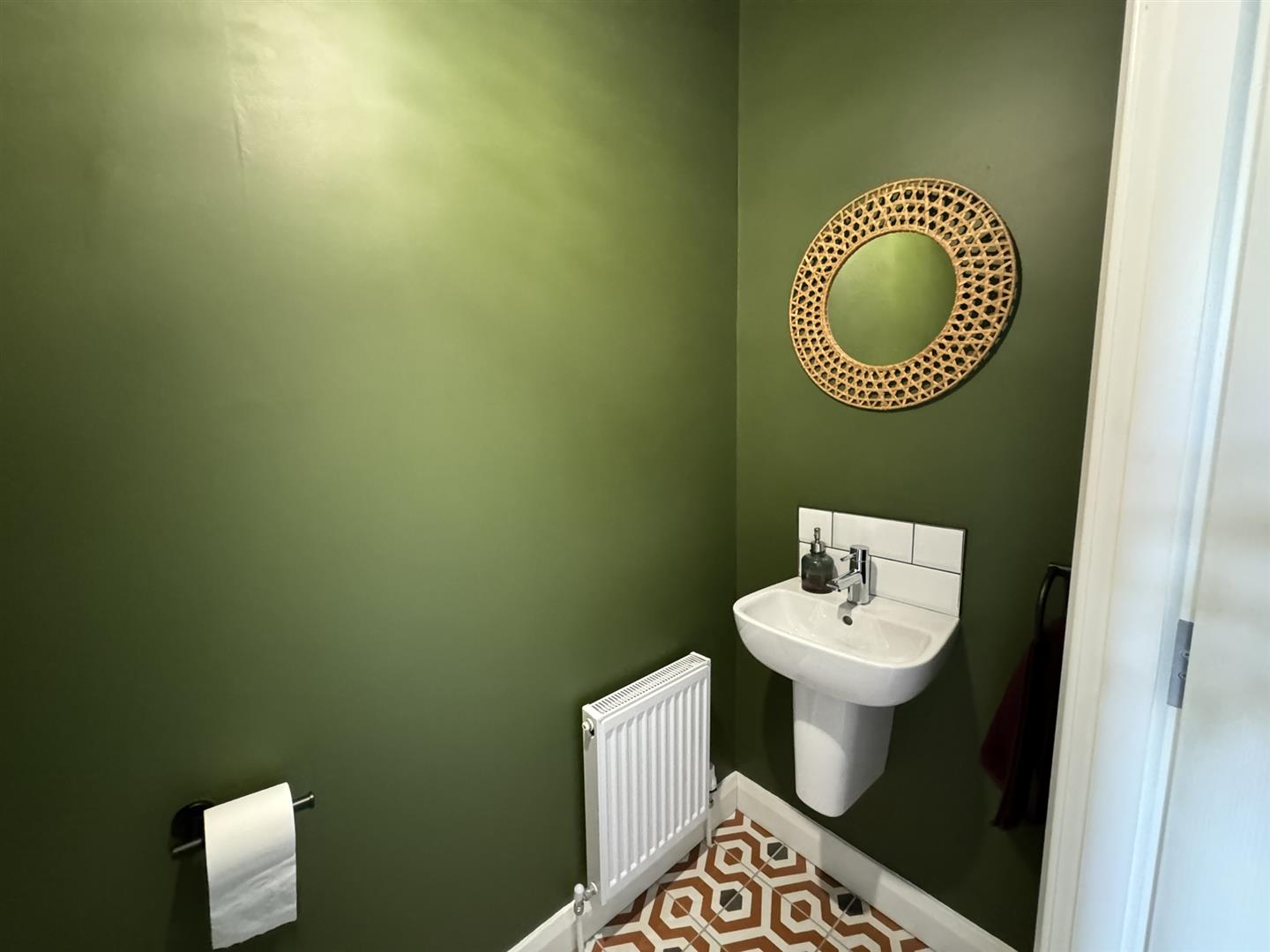 3 Rushfield Place - Image 8