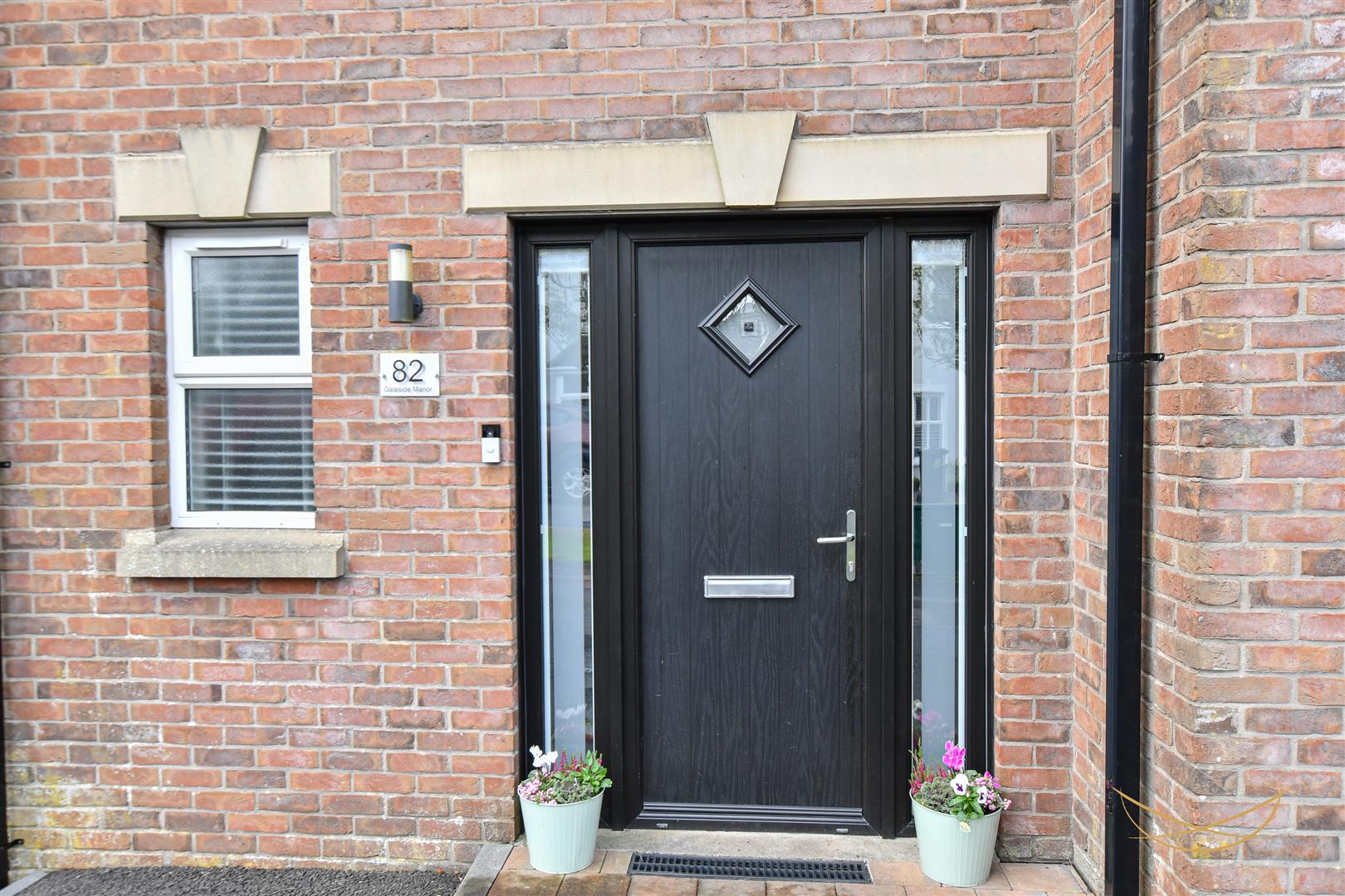 82 Gateside Manor - Image 3