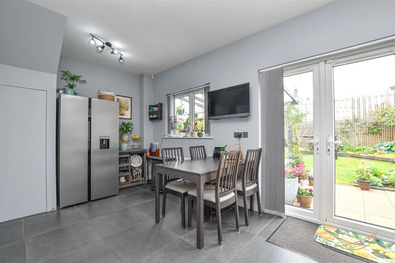 11 Blackrock Commons, Newtownabbey, BT36 4AE
