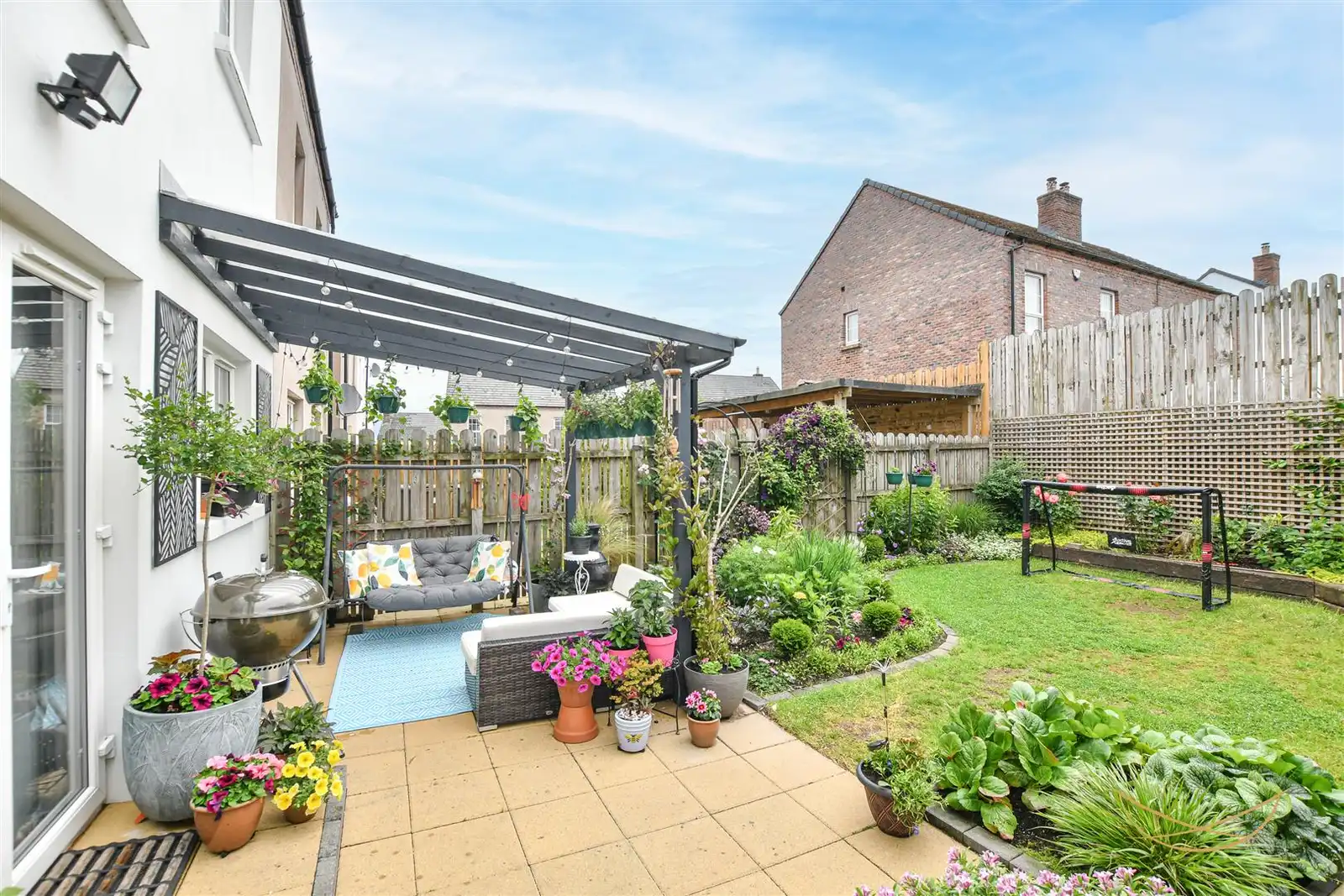 11 Blackrock Commons, Newtownabbey, BT36 4AE