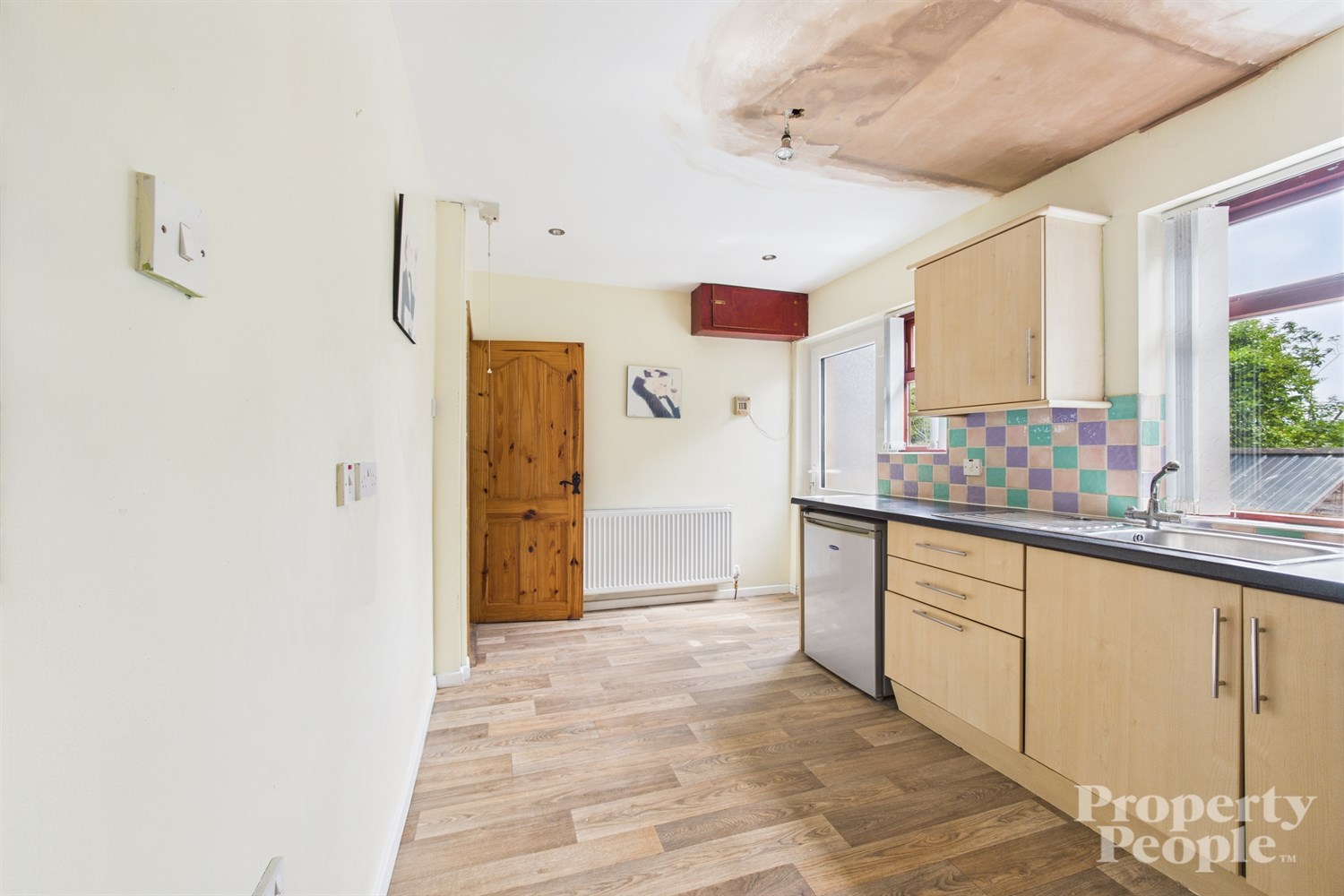  9 Sunnymede Park, Dunmurry,   Belfast,  BT17 0PU