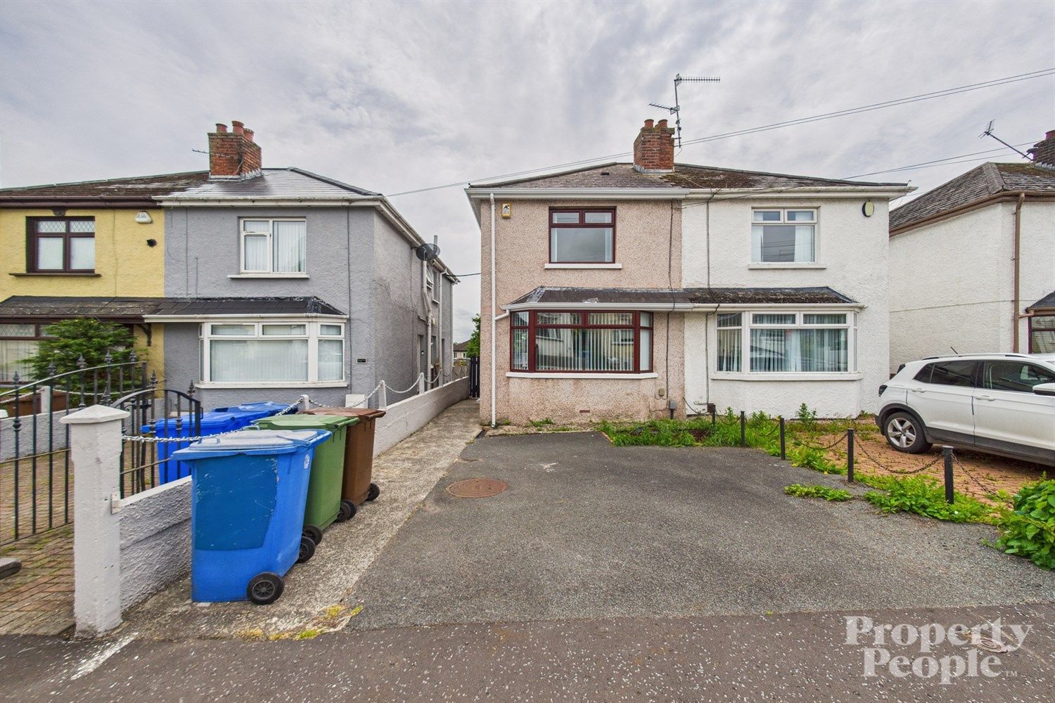  9 Sunnymede Park, Dunmurry,   Belfast,  BT17 0PU