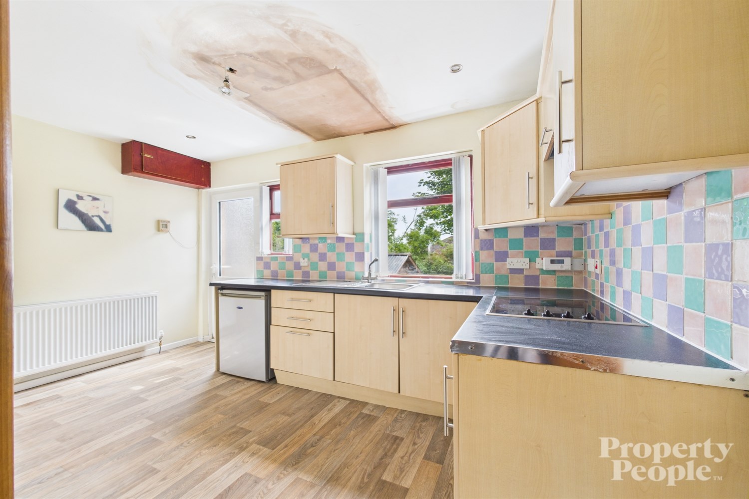  9 Sunnymede Park, Dunmurry,   Belfast,  BT17 0PU
