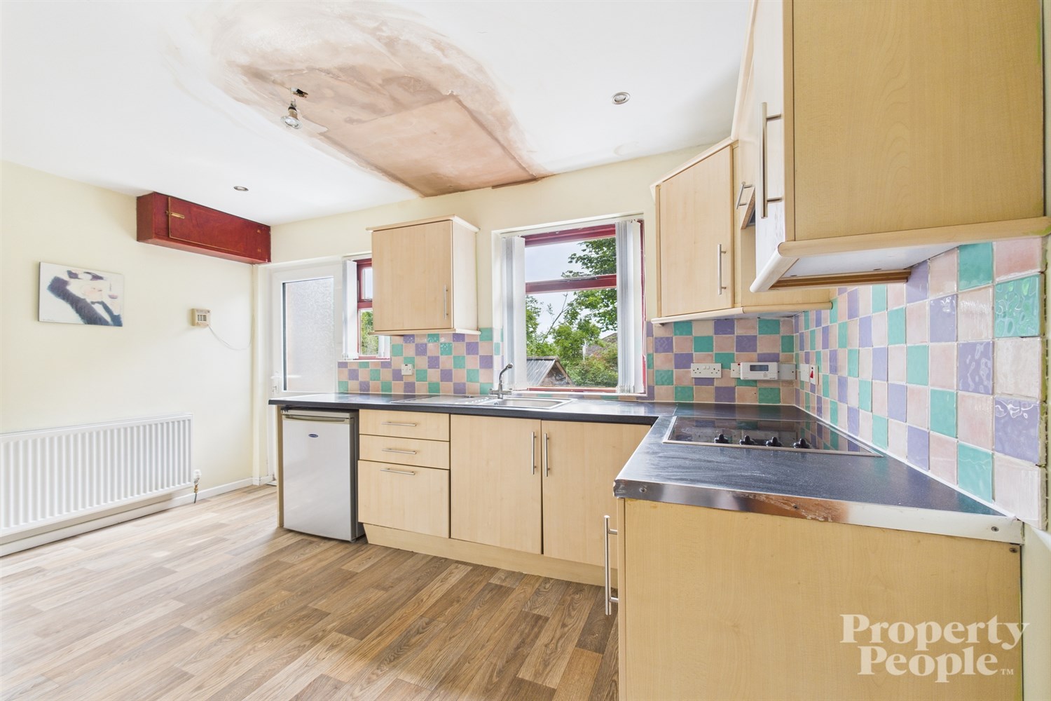  9 Sunnymede Park, Dunmurry,   Belfast,  BT17 0PU
