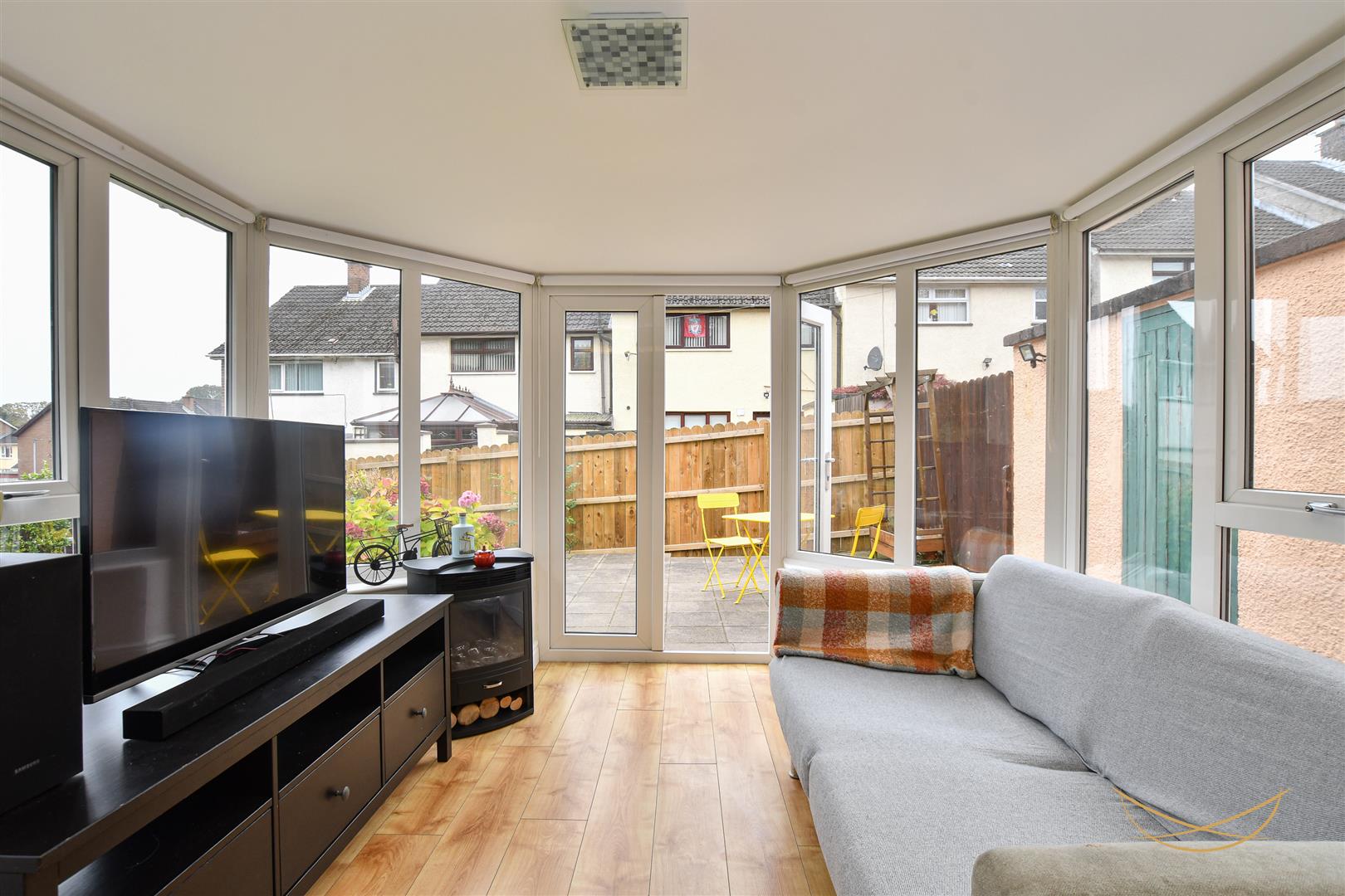 3 Bed End-terrace House - Image 17
