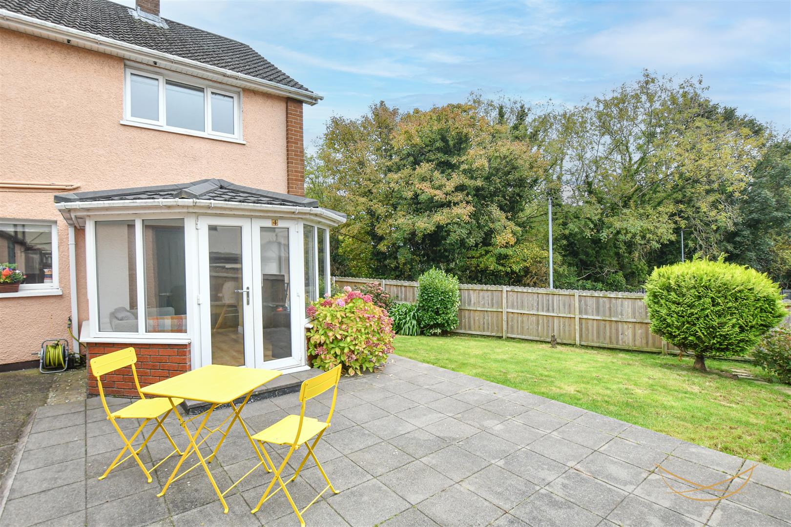 3 Bed End-terrace House - Image 33