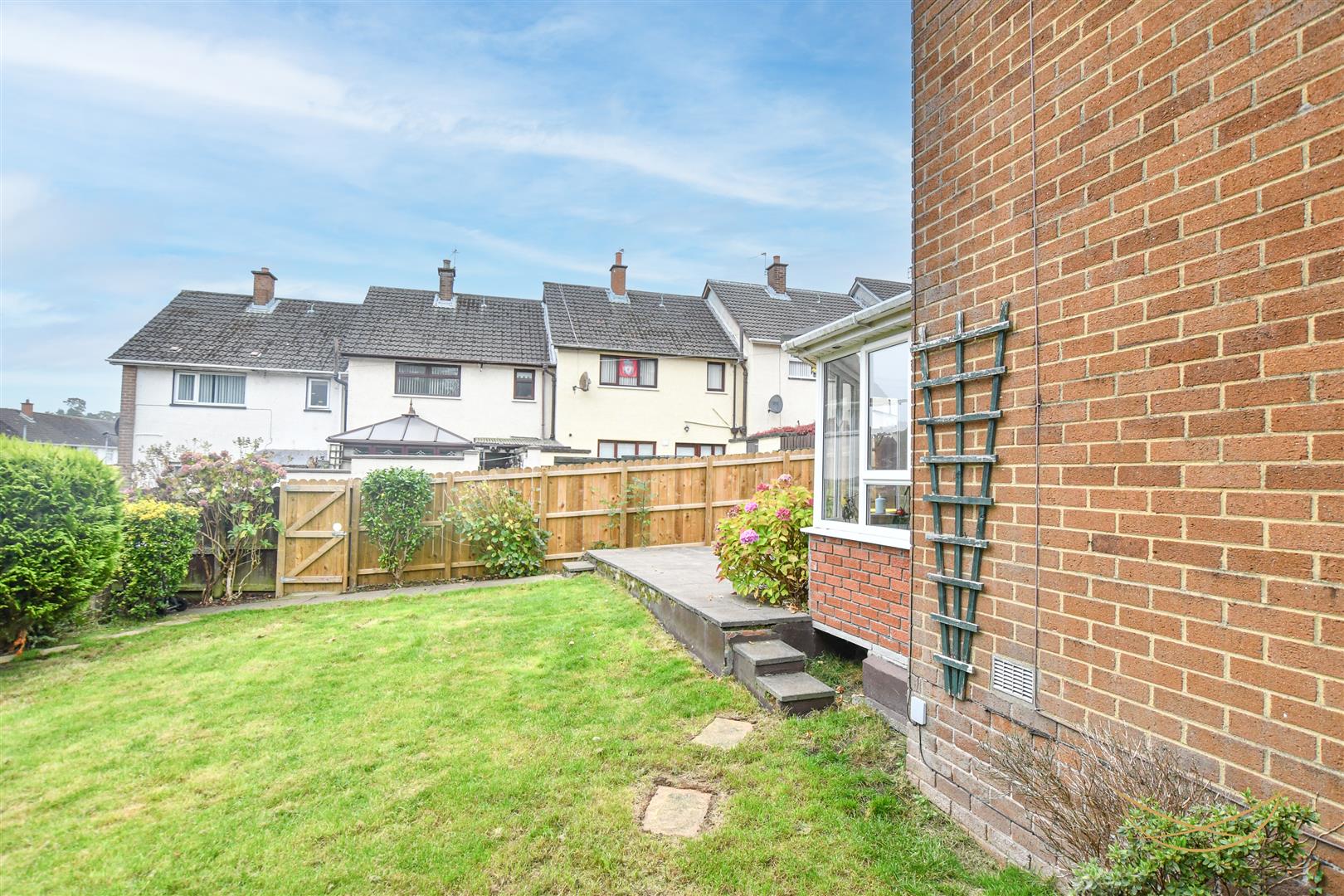 3 Bed End-terrace House - Image 37