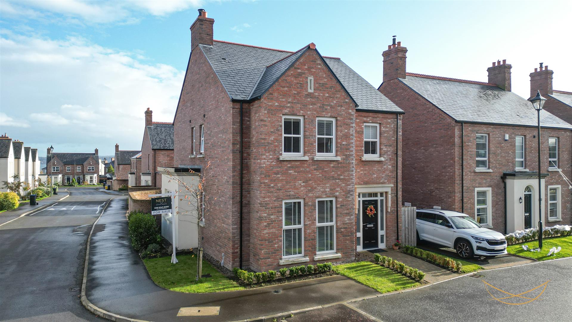 4 Bed Detached House - Image 1