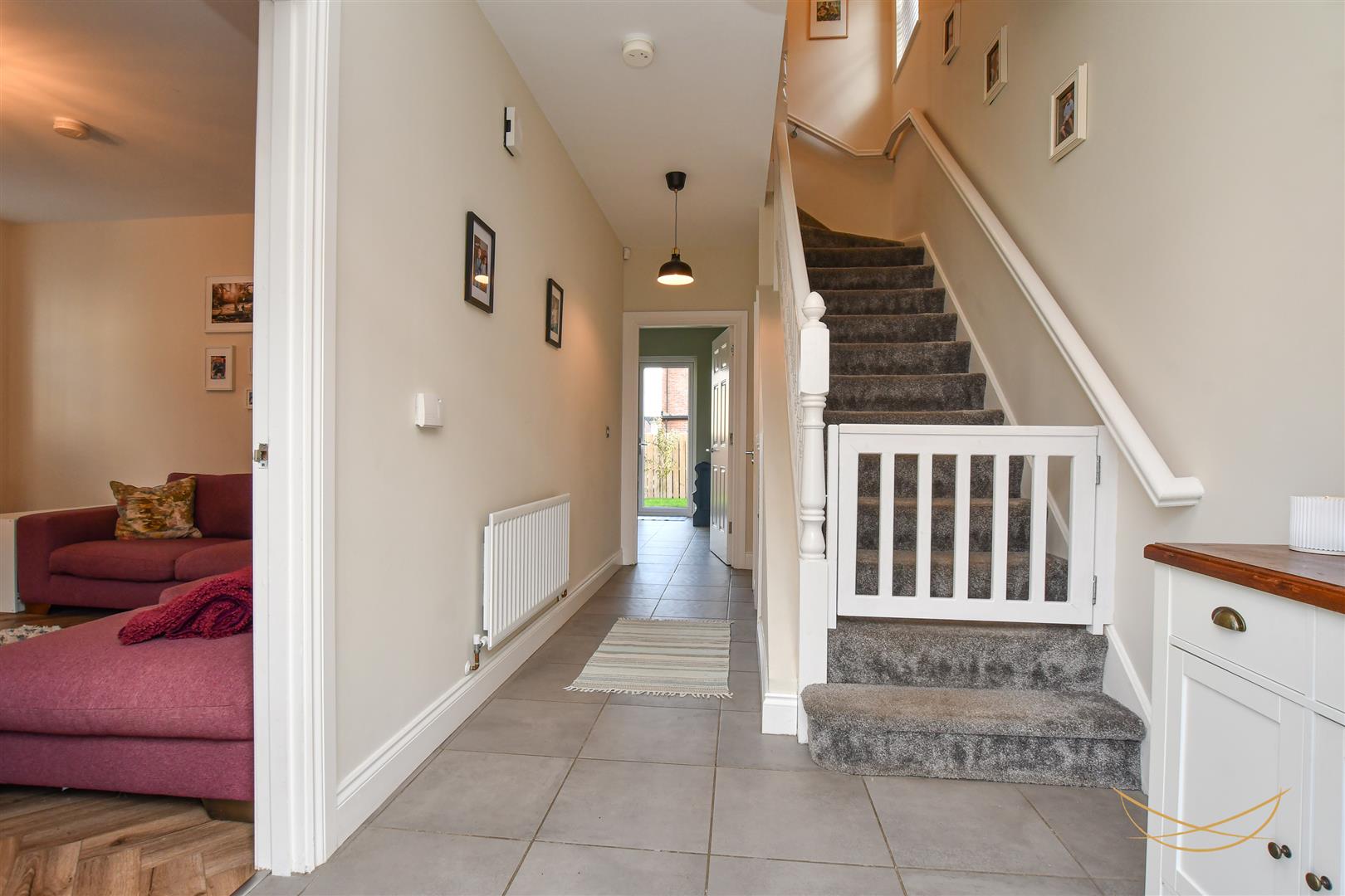 4 Bed Detached House - Image 4