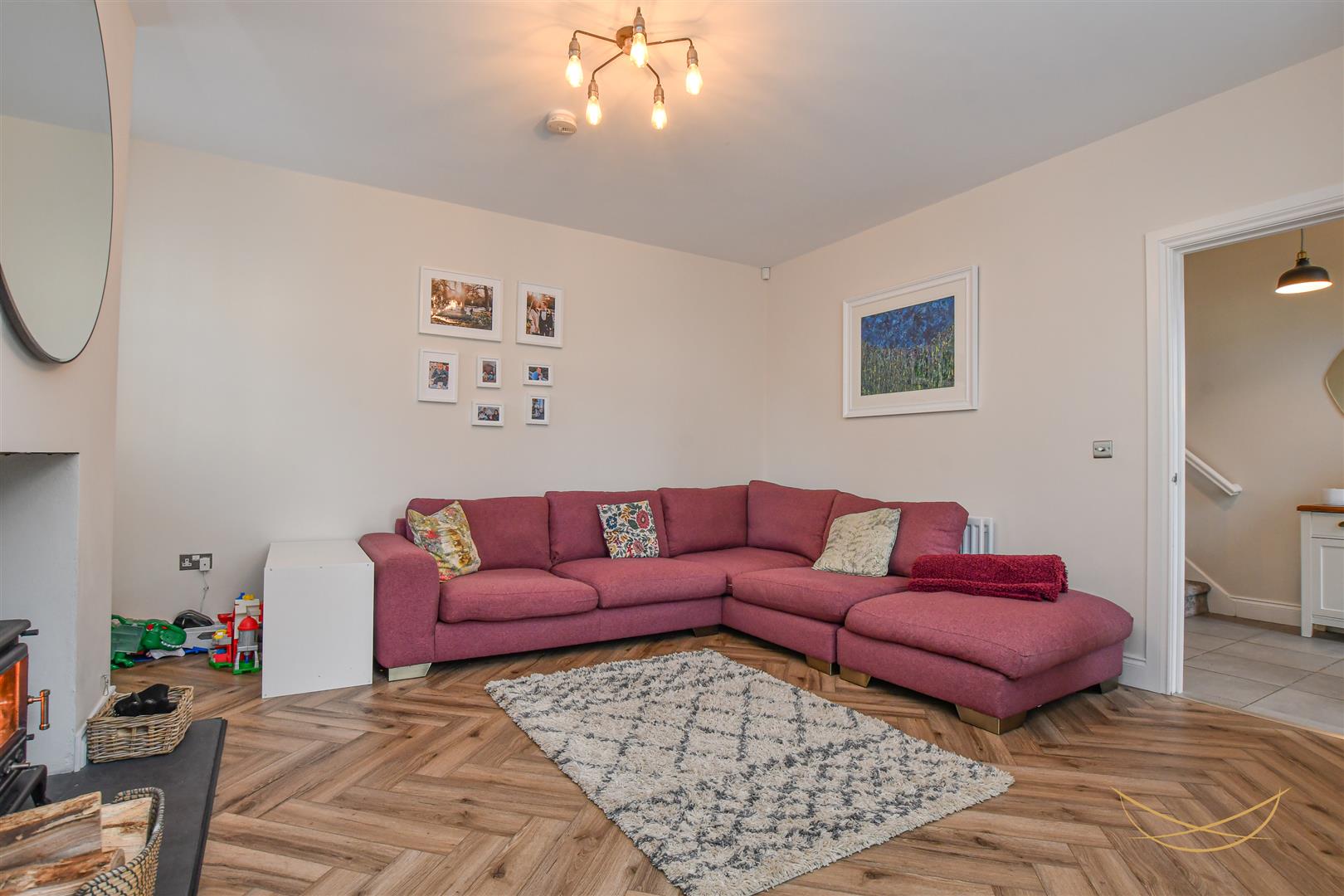 4 Bed Detached House - Image 7