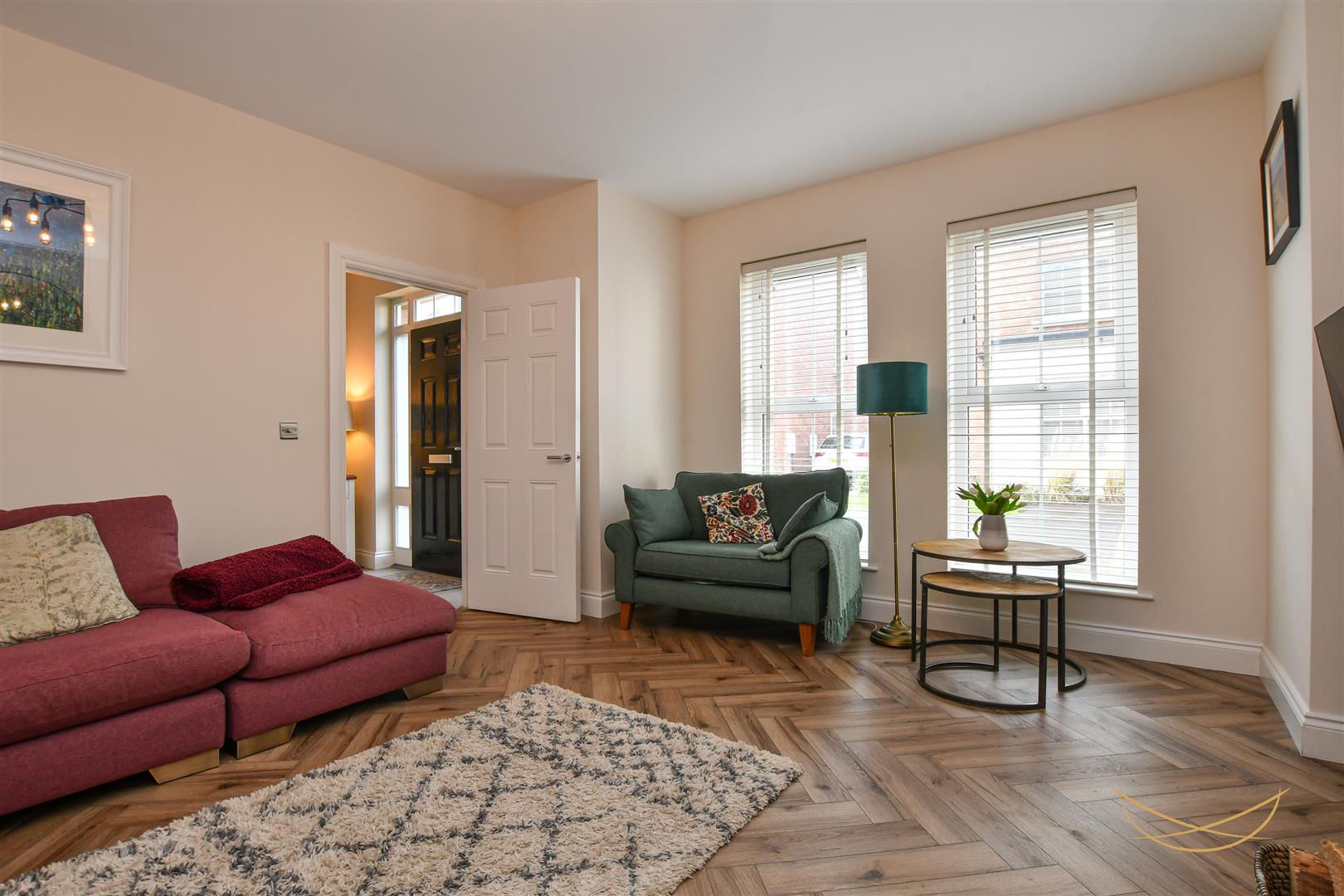 4 Bed Detached House - Image 8