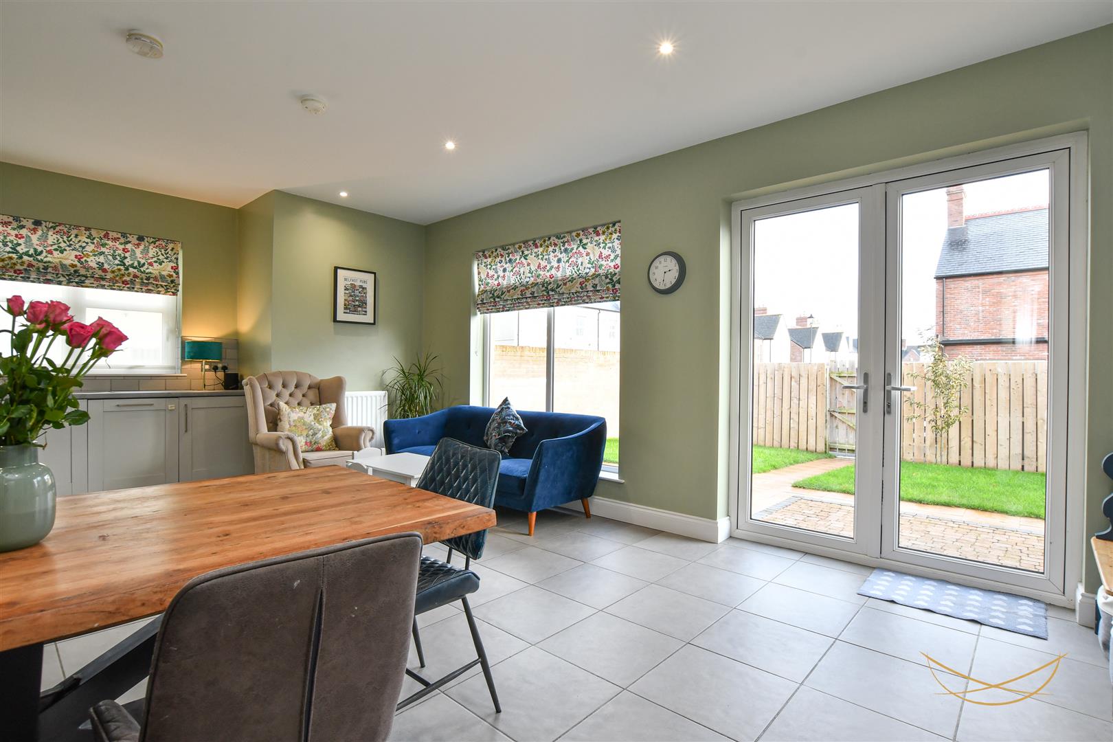 4 Bed Detached House - Image 12