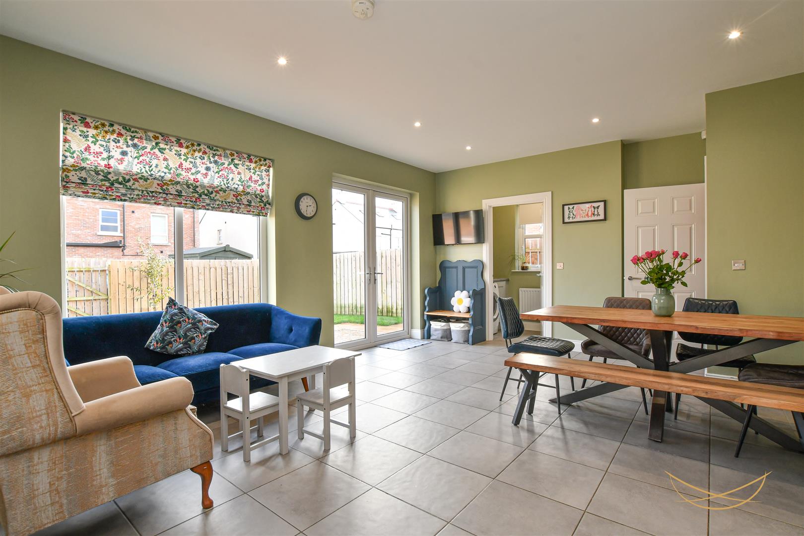 4 Bed Detached House - Image 16