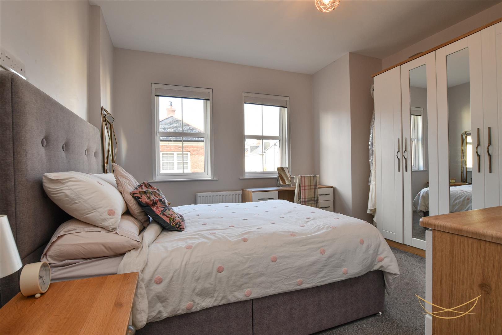 4 Bed Detached House - Image 24